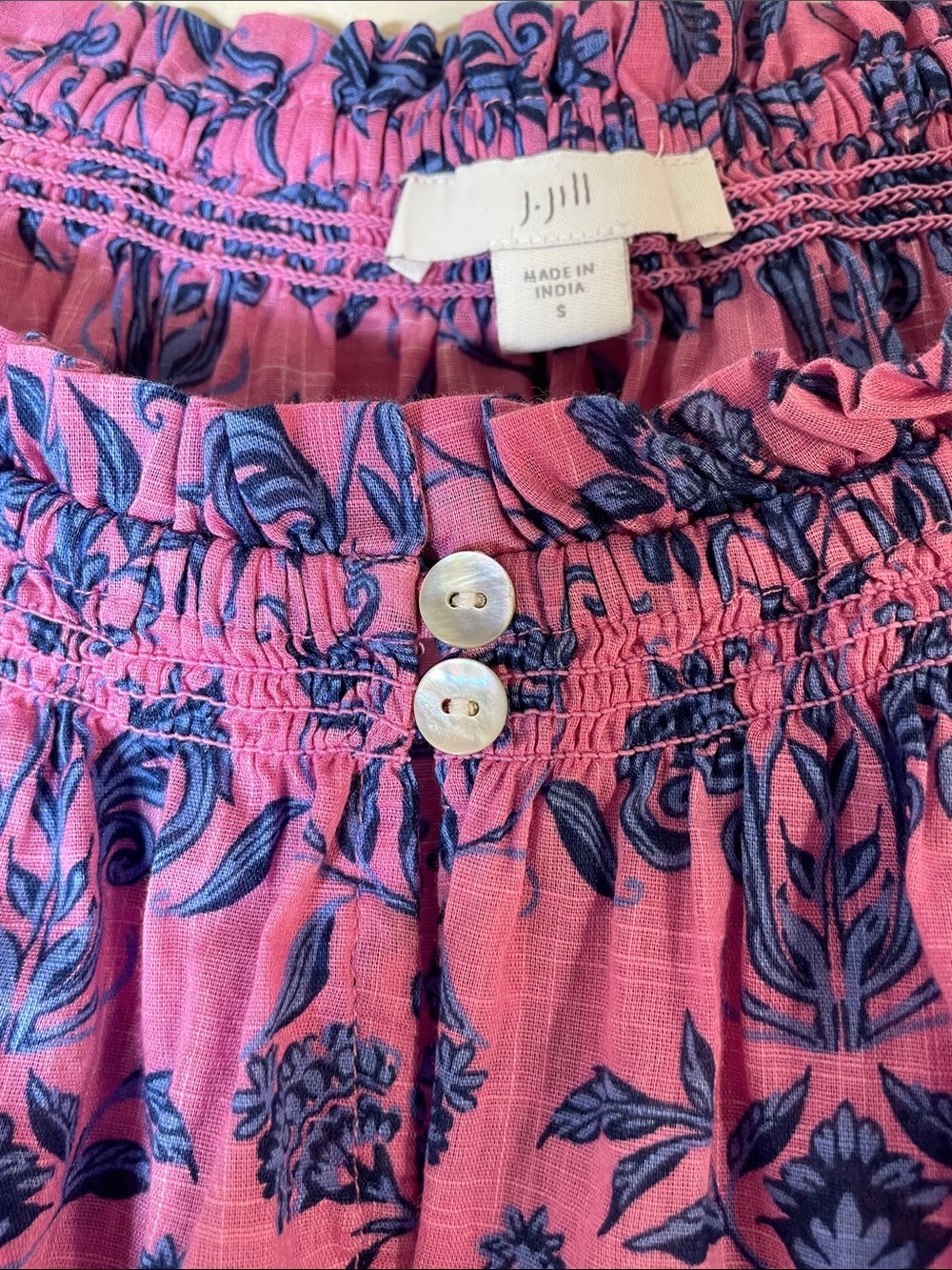 NEW! J. Jill Smocked Floral Top. Small. - Picture 3 of 11